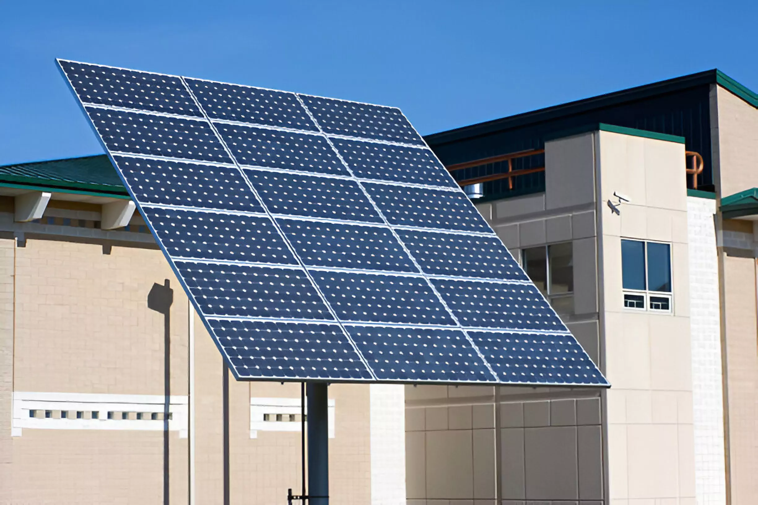 Dreamers Solar Solutions Solar for Hospitals in Dhule, Nandurbar, and Shahada
