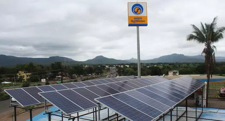 DreamersSolar solar power petrol pump